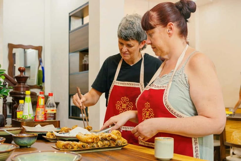 Hanoi Cooking Class: Market Tour, Free Recipe & Beverages - Who will enjoy this class most?