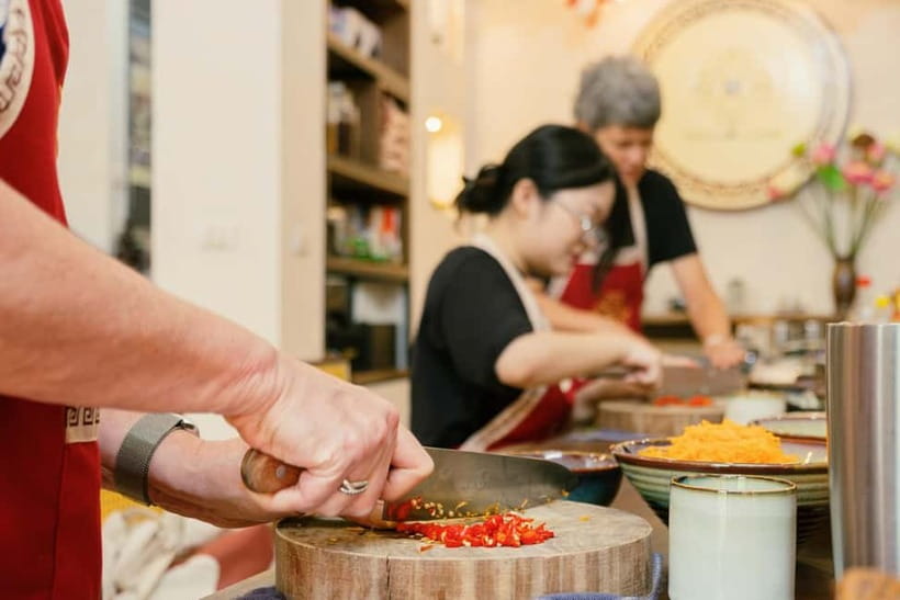 Hanoi Cooking Class: Market Tour, Free Recipe & Beverages - The main drawback: menu repetition
