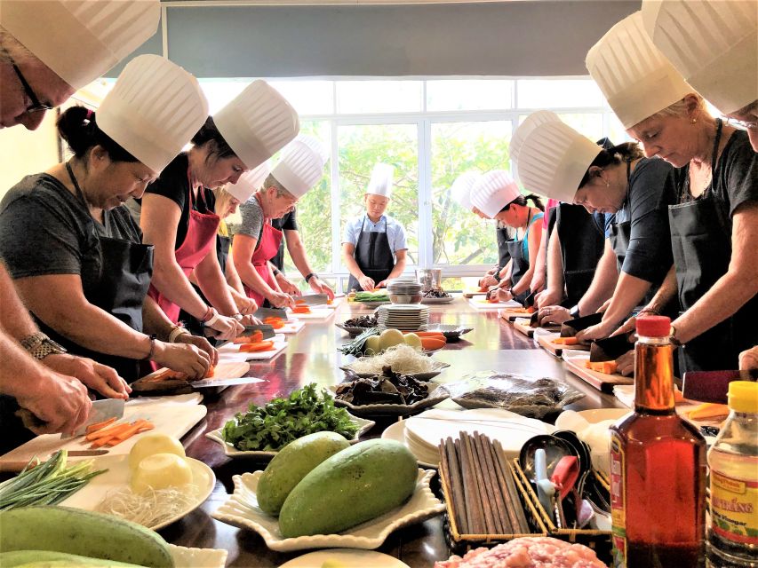 Hanoi: Old Quarter Market Tour and Cooking Class with Meal - Choosing dishes that fit your appetite
