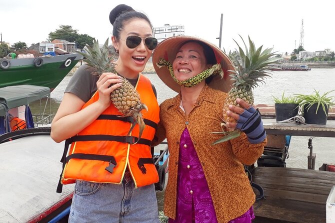 HCM: 2-Day Mekong Delta Floating Market with Cooking & Bike Ride - Vinh Trang Pagoda and the road to My Tho