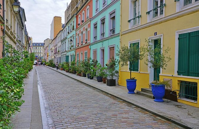 Historical Paris Walking Tour to Vibrant Food Market - Key points at a glance