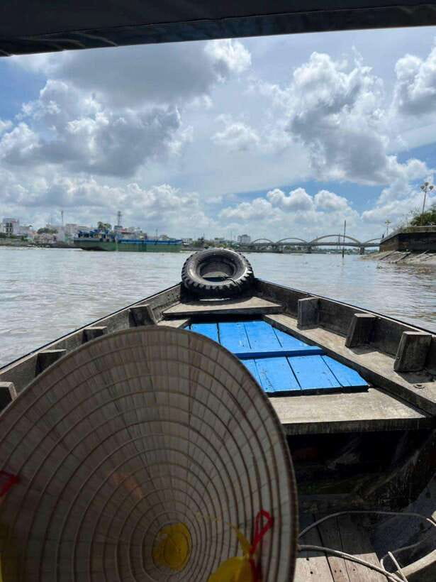 Ho Chi Minh: 1-Day Mekong Delta Tour-Floating Market & Islet - Lunch and the strongest part of the day