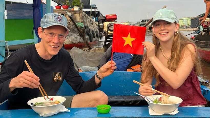 Ho Chi Minh: Authentic boat trip - Cai Rang Floating Market - Making rice noodles at Chín Của