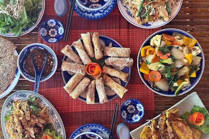 Hoi An Ancient Town - Night Market Street Food Tours By Night - Nguyen Hoang Night Market and its 300 metres of stalls