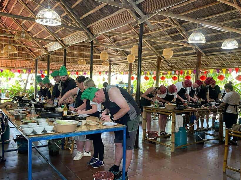 Hoi An: Cooking Class, Crab Fishing-Basket Boat, Market Tour - Key points at a glance
