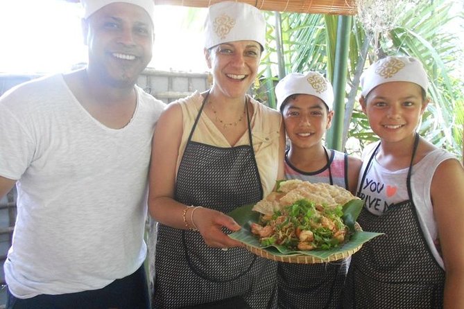 Hoi An Cooking Class(Market,BasketBoat Crabfishing&Cooking Class) - Value at $28.81 per person