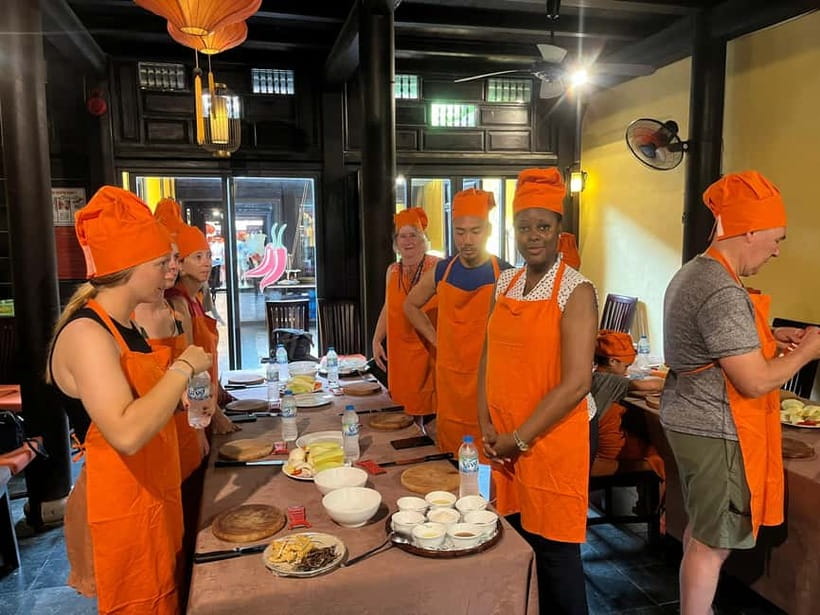 Hoi An: Cooking Class with Exploring Hoi An Market - Hoi An Market in 45 Minutes
