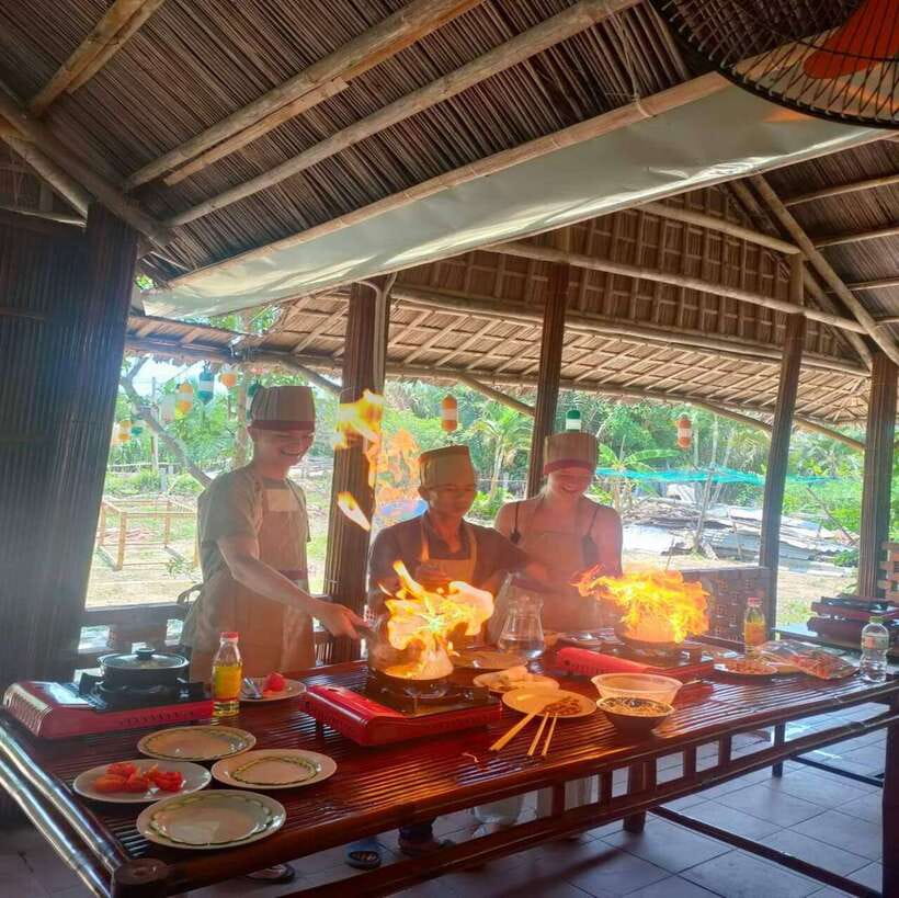 Hoi An: Eco Cooking Class with Market Trip and Basket Boat - Key points to know before booking