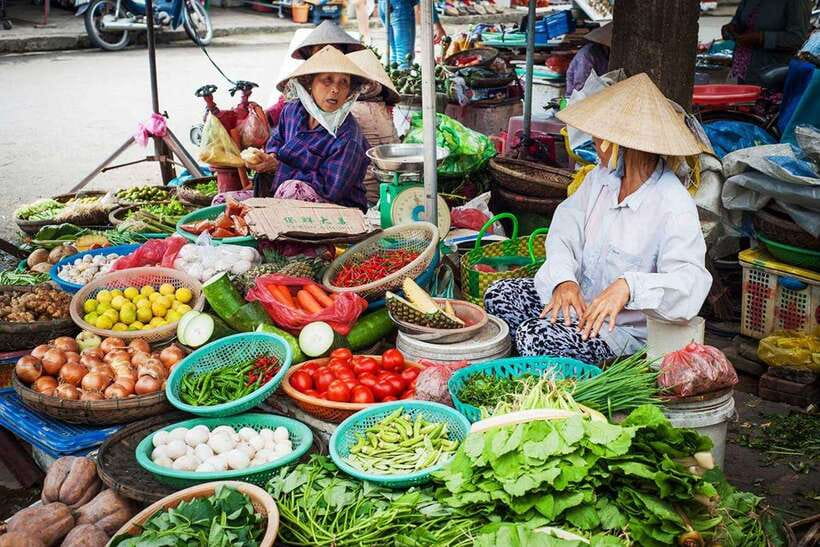 Hoi An: Eco Cooking Class with Market Trip and Basket Boat - Starting at a local market in Hoi An
