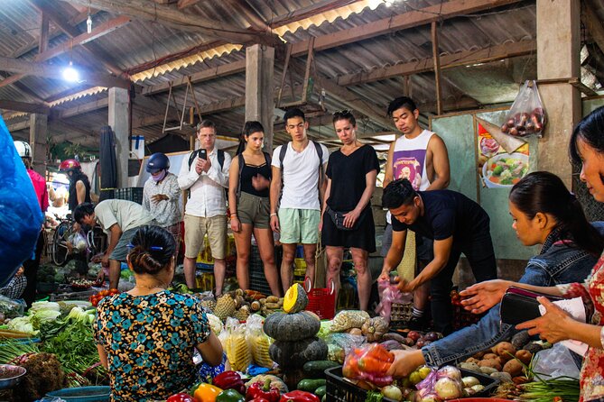 Hoi An Local Market and Vegetable Village Cooking Class - Group size, pace, and comfort