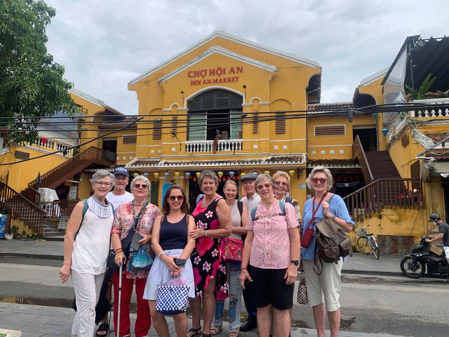 Hoi An: Market Experience with Optional Fishing and Cooking - The local cooking class with a chef
