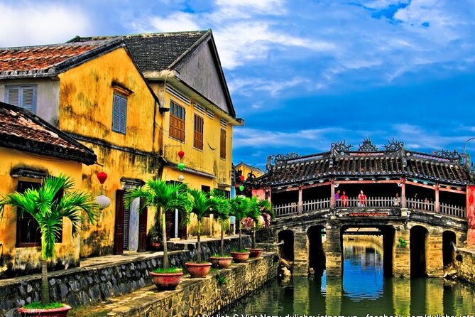 Hoi An Night Market - Ancient Town street food tours by Night - Jackie, Jun, and the value of a good guide