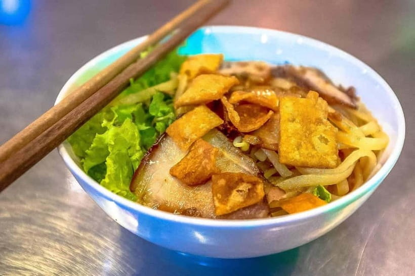 Hoi An Street Food, night market and lantern boat ride - Walking through Ancient Town after sunset