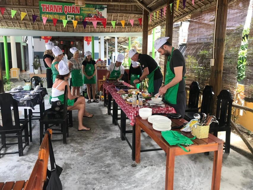 Hoi An : Vegan Cooking Class - Market & Coconut Basket Boat - What the bamboo basket boat adds