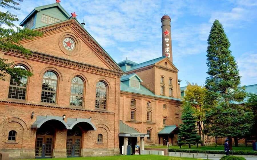 Hokkaido Sapporo :Hill of Buddha, Beer Museum & Fish Market - Jozankei Onsen and three ways to use your stop
