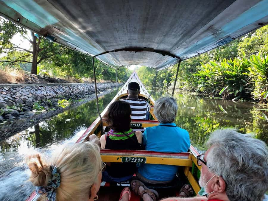 Hua Hin: Maeklong Railway & Amphawa Floating Markets Tour - Dinner at Amphawa completes the evening