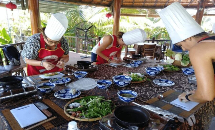 Hue: Vietnamese Cooking Class in Local Home & Market trip - Choosing between the morning and afternoon sessions