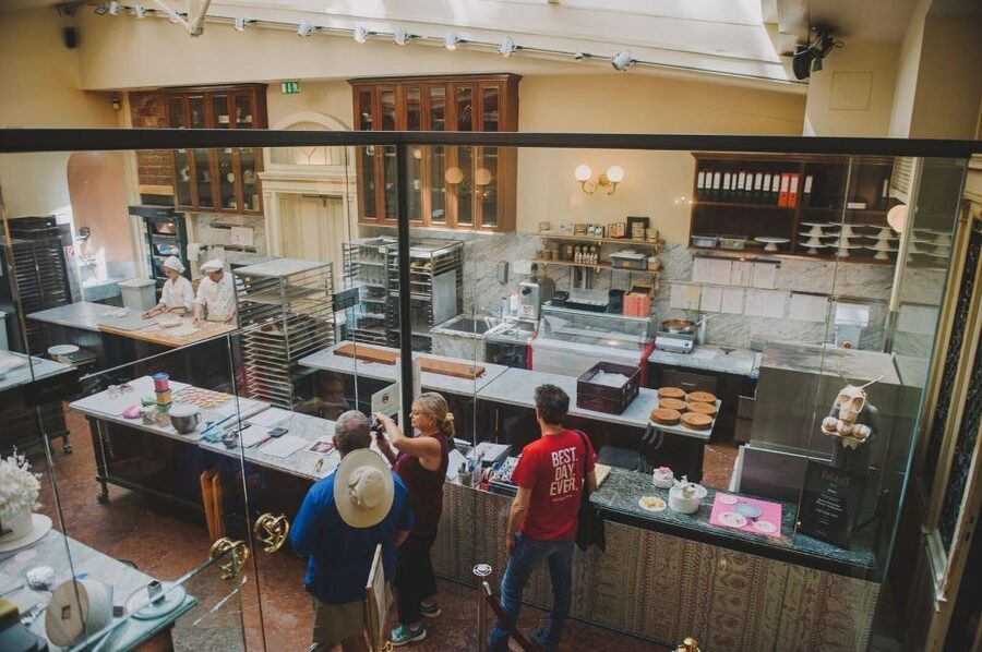 Hungry in Vienna? A Food Lover’s Coffee & Market Walk - A proper Austrian lunch, not just a tasting bite