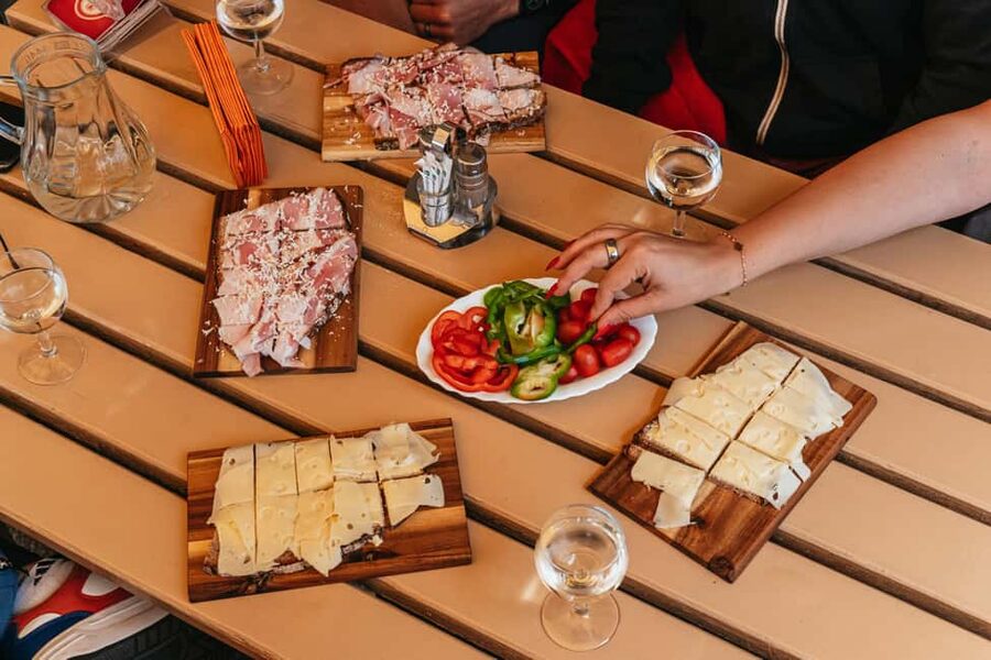 Hungry in Vienna? A Food Lover’s Coffee & Market Walk - Is $136 a fair price?