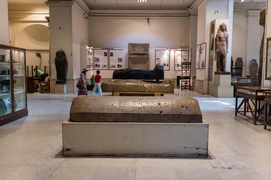 Hurghada: Cairo Pyramids, Sphinx, Museum & Bazaar Day Tour - The Great Pyramid and the Giza Plateau