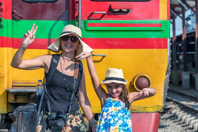Iconic Markets: Damnoen & Train Market Explore - Where the tour feels strongest