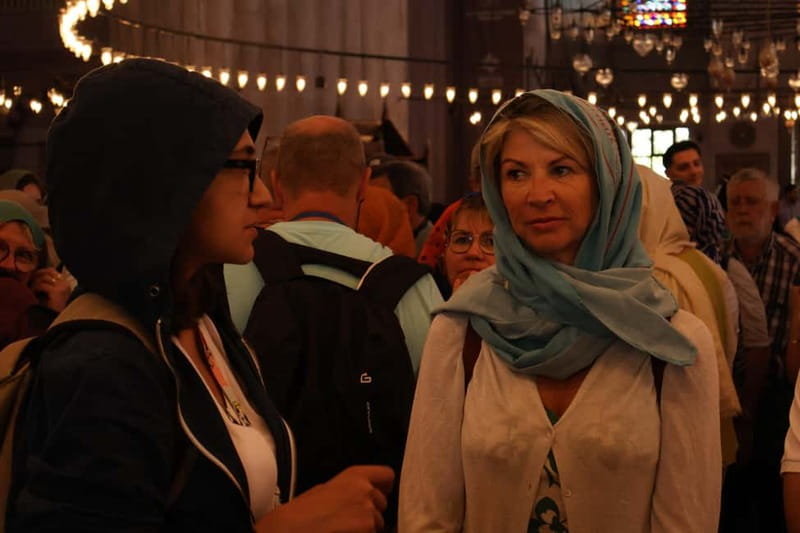 Istanbul: Blue Mosque, Basilica Cistern & Spice Bazaar Tour - Inside the Blue Mosque, beneath six minarets