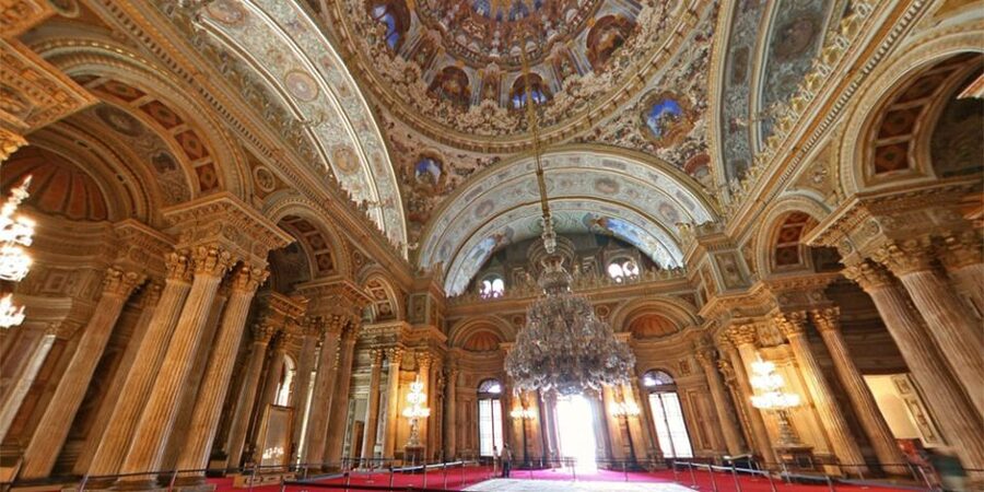 Istanbul: Dolmabahce Palace and Grand Bazaar Tour - The value of private transport and hotel pickup