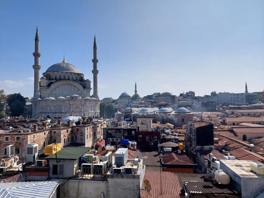 Istanbul Grand Bazaar: From Rooftops to the Secret Passages - Starting at Çemberlitaş and the Column of Constantine