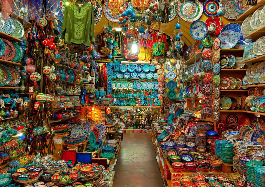 Istanbul: Grand Bazaar Shopping Experience with a Local - Entering Istanbul’s 4,000-shop Grand Bazaar
