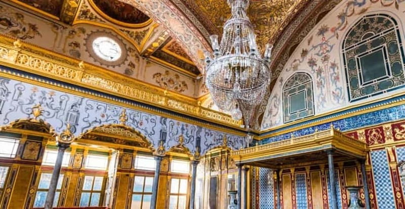 Istanbul: Guided Topkapi and Grand Bazaar with Small Group - Should you book it?
