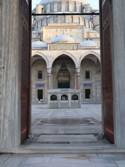Istanbul Private Shopping Tour – Grand Bazaar & Spice Market - How the Bargaining Help Changes the Experience