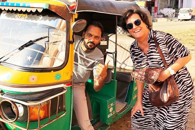 Jaipur Tour by Tuk-Tuk or Car with Flower Market - Two hours around Amer and the Amber Fort area