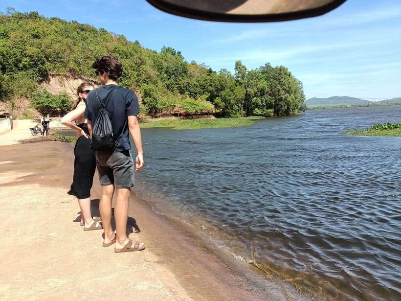 Kampot Countryside include Pepper farm,Kep crab market beach - Transport, Timing, and Physical Comfort
