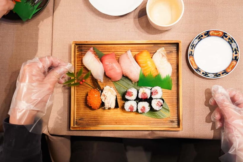 Kanazawa: Sushi Making Experience at Oumicho Market - Should you book the Omicho Market sushi class?
