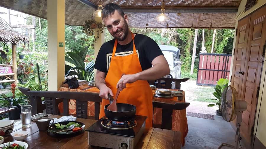 Koh Samui: Thai Cooking Class with Local Market Tour - Key things to know before booking