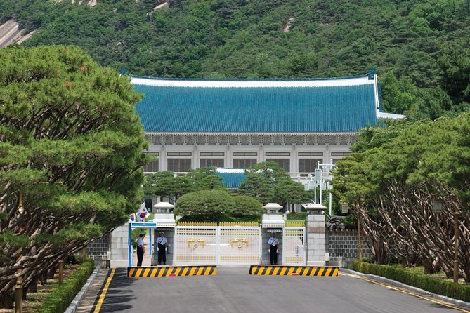 Korean Palace and Market Tour in Seoul Including Insadong and Gyeongbokgung Palace - What the $89 price really covers