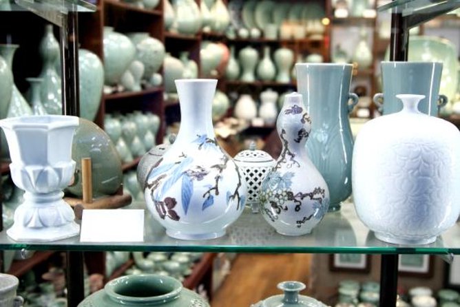 Korean Palace and Market Tour in Seoul Including Insadong and Gyeongbokgung Palace - The ginseng center, the tour’s weak point