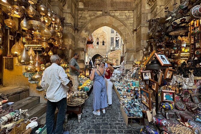 Koshary Abou Tarek Old Cairo and Khan Elkhalili Market Tour - Al Feshawy Cafe brings Cairo’s cafe culture to life