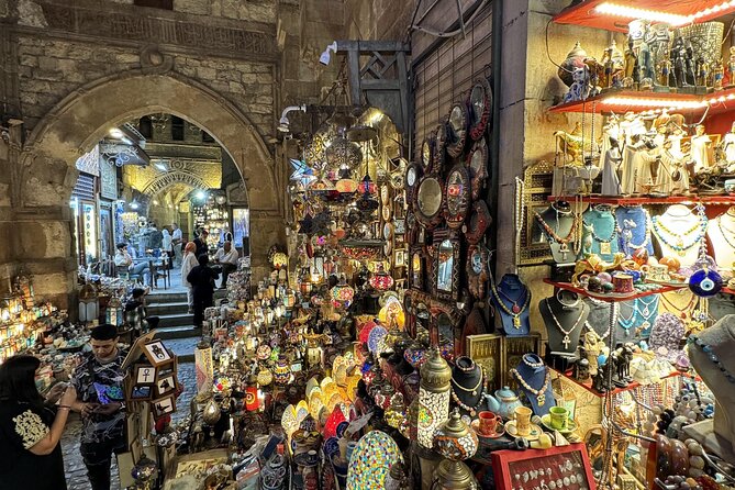 Koshary Abou Tarek Old Cairo and Khan Elkhalili Market Tour - Khan El Khalili gives you an hour to browse