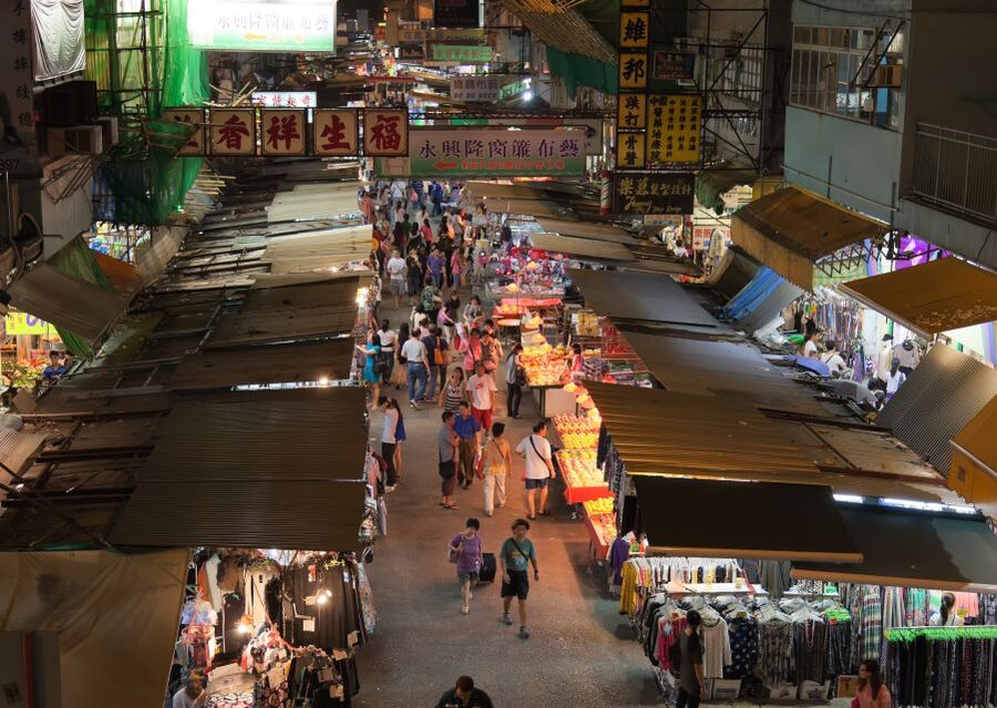 Kowloon: Private Night Markets & Street Food Experience - Dundas Street and the tiny bars in the gaai