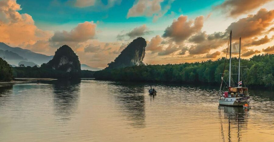 Krabi: Private Sunset Boat Trip and Night Market Tour - Starting with hotel pickup in Krabi