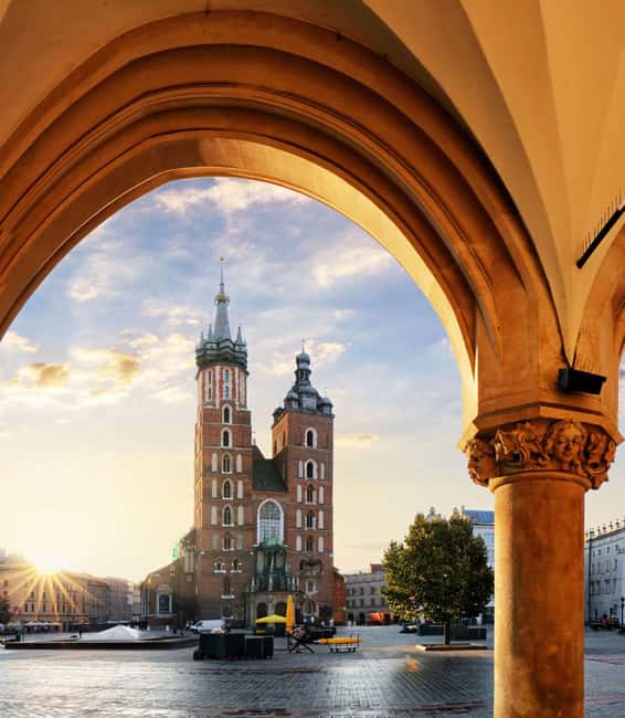 Krakow: The Underground Market Museum Guided Tour - Hearing medieval Krakow come back to life
