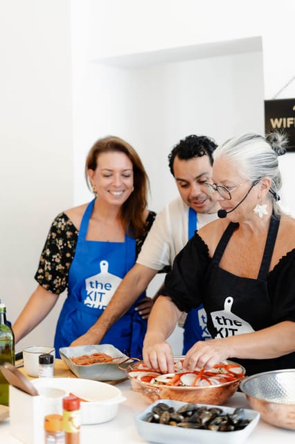 Lagos: Market Tour and Cataplana Cooking Class - A social class led by Joana and Margarita