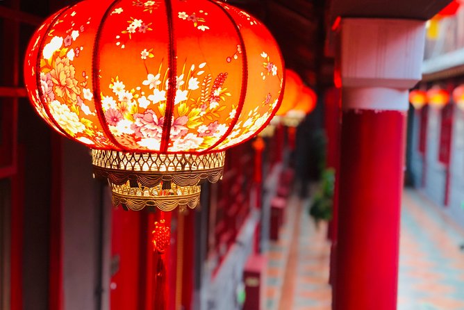 Lama Temple, Hutong and Silk & Pearl Market Private Day Tour - Why this private Beijing day tour works