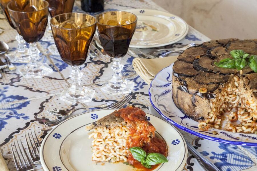 Lecce: Market & Lunch/Dinner at a Local's Home - From produce to the family kitchen