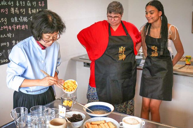 Lijiang Naxi Cuisine Cooking Class & Market Visit - Who should book this Lijiang food experience?