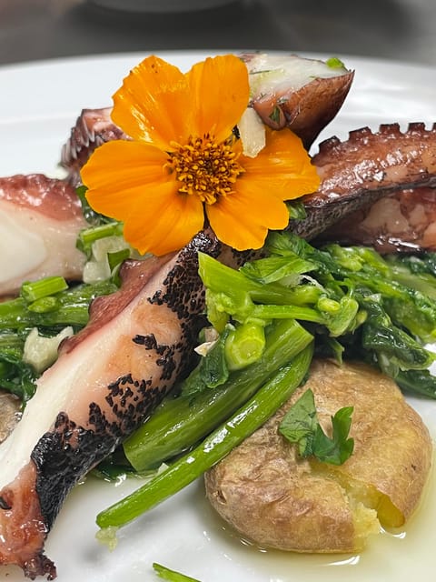 Lisbon: Market Experience & Cooking Class - From market produce to the kitchen