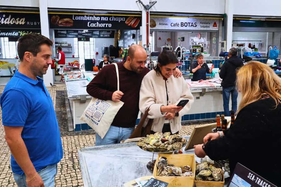 Lisbon: Setúbal Market and Wine tour with Cooking class - Booking flexibility and practical details