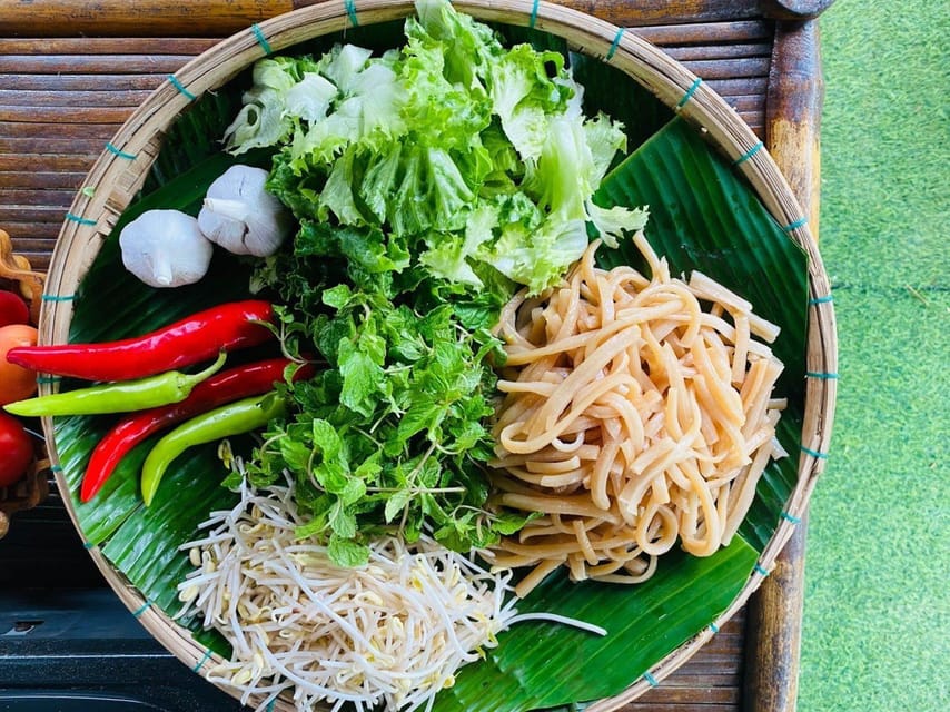 Local market, Basket boat, crab fishing & cooking class - Is $28 good value?