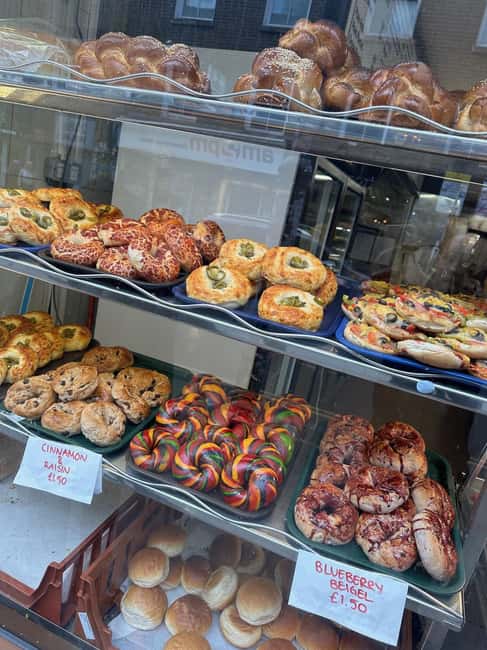 London: Authentic London Sunday Markets Walking Tour - Hackney City Farm: a change of pace